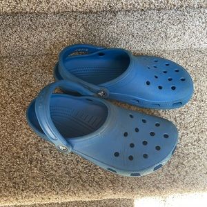 Crocs Boys size J 4